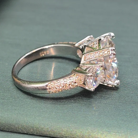5ct Moissanite 3-Stone Ring – Size 6 (S925 Solid Silver) - Picture 10 of 15